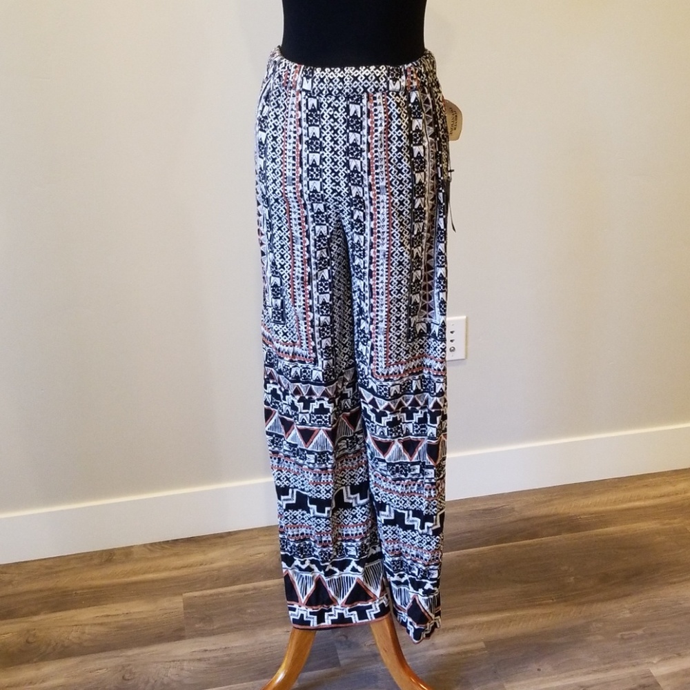 Forever 21 Woven tribal print pants